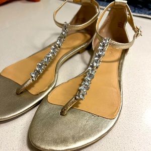 Barely warn Jewel by Badgley Mischka Sandals!